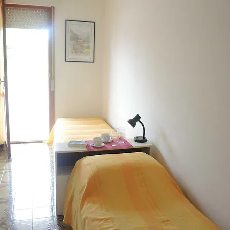 Spacious Flat Near Pluto Бибионе