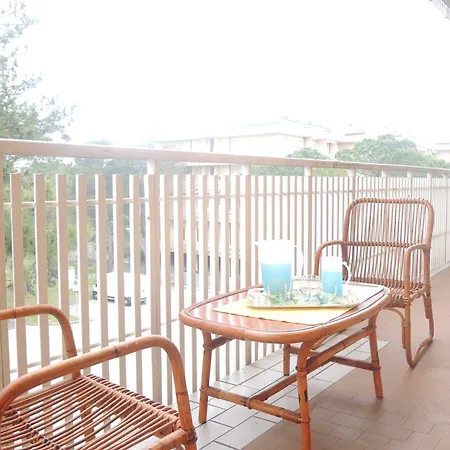 דירה Spacious Flat Near Pluto