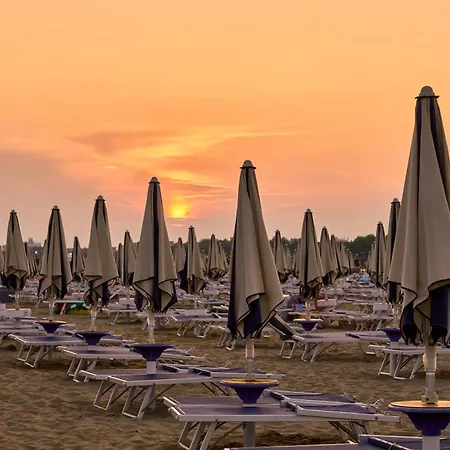 Comfy&cozy Flat Next To The - Beahost Appartement Bibione