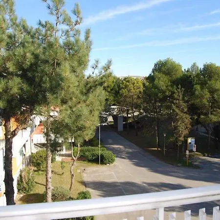 Spacious Flat Near Pluto アパート *