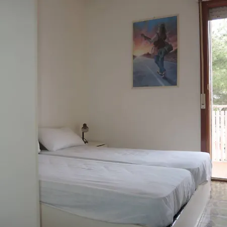 Spacious Flat Near Pluto *