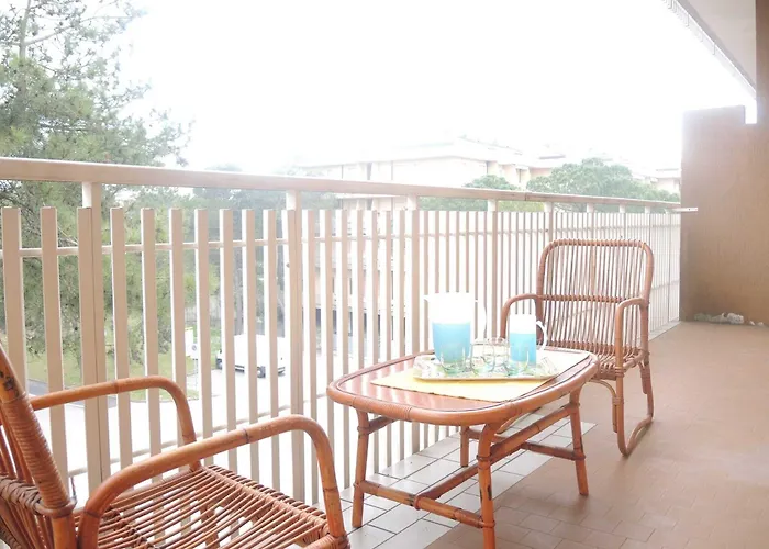 아파트 Spacious Flat Near Pluto